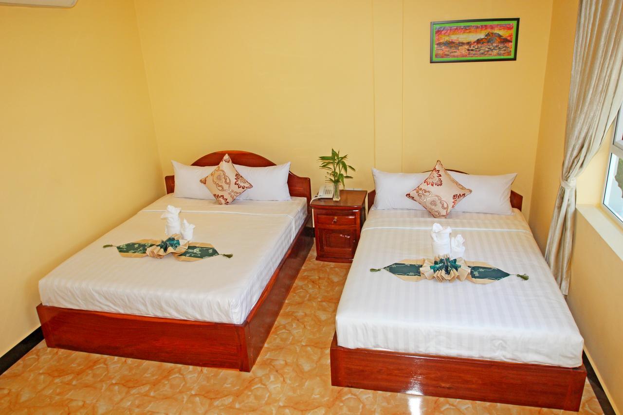 Jasmine Hotel& Sky Bar Battambang Exterior photo