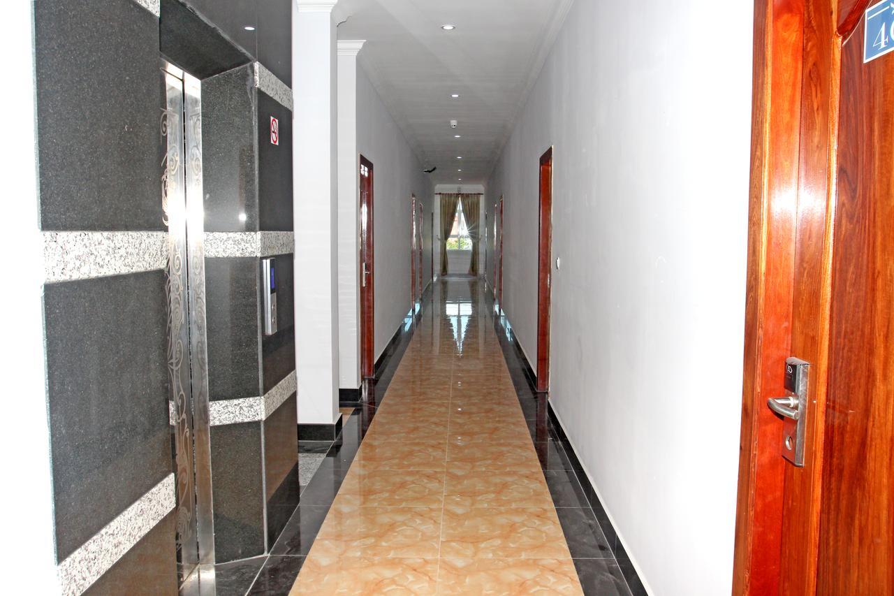 Jasmine Hotel& Sky Bar Battambang Exterior photo