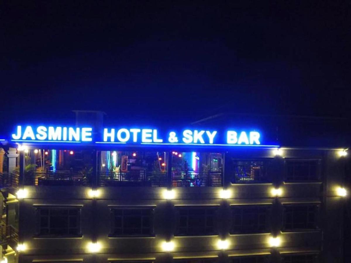 Jasmine Hotel& Sky Bar Battambang Exterior photo